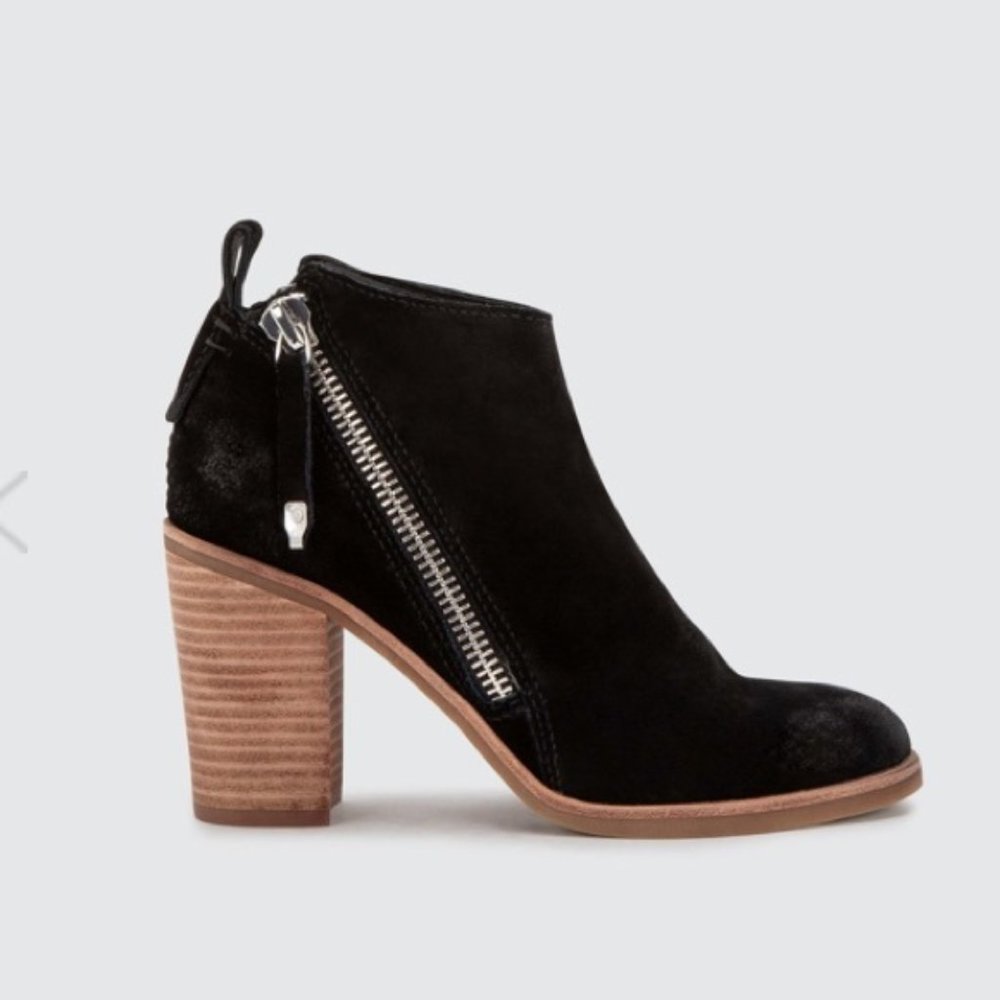 Dolce vita steph size 8 Black suede EUC